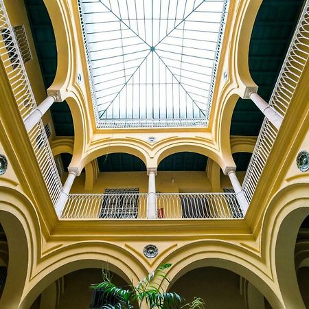 Holidays Isbilia Centro By Valcambre Севилья Экстерьер фото